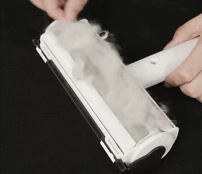 Pet Hair Removal Roller with Collection Compartment